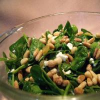 Wilted Spinach Salad With Nuts and Cheese_image