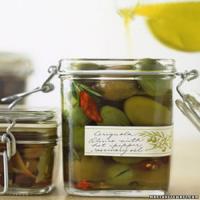 Cerignola Olives with Hot Pepper and Rosemary Oil_image