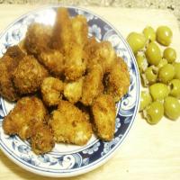 Deep-Fried Garlic Cloves and Green Olives_image