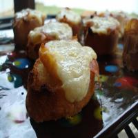 Manchego and serrano crostini (Spanish ham & cheese on garlic bites) Recipe - (4.5/5) image