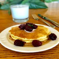 Cornmeal Griddle Cakes image