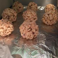 Peppermint Popcorn Balls_image