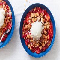 The Crunchiest Summer Fruit Crumble image