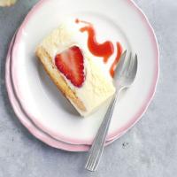White chocolate & strawberry marquise image