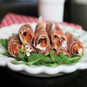 Sweet and Savory Prosciutto Roll-Ups_image