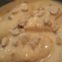 Crock Pot Bone-In Chicken Breast With Mushroom Gravy_image