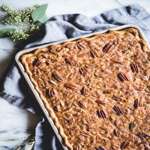 An Easy Chocolate Slab Pecan Pie to Feed a Crowd_image