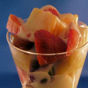Honeyed Yogourt Fruit Salad image