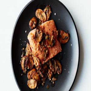 Salmon With Sautéed Mushrooms, Shallots and Fresh Herbs Recipe_image
