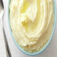 Mashed Potatoes with Sour Cream and Garlic image