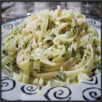 Aglio E Olio - Spaghetti With Garlic and Olive Oil_image