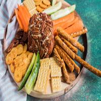 Ranch Chicken Cheese Ball With Pecans_image