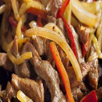 Veal With Peppers and Mushrooms_image