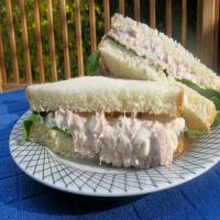 Kay's Especially Tasty Tuna Sandwich_image