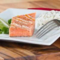Grilled Salmon Steaks with Lime Butter_image