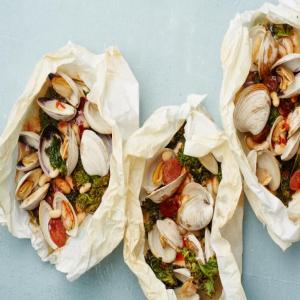 Clam, Chorizo and Kale Parchment Pack_image