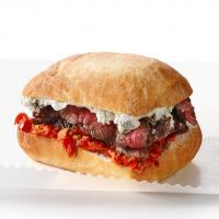 Steak Sandwiches With Blue Cheese and Peppadew Mayo_image