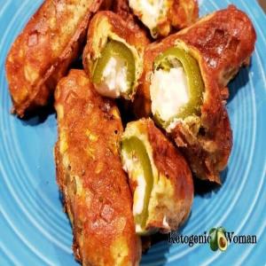 Crunchy Keto Jalapeno Poppers with Copy Cat Bronco Berry Sauce_image