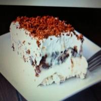 Delicious Whipped Cream Pudding Dessert_image