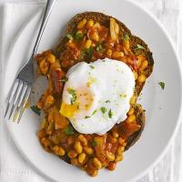 Spicy beans on toast image