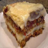Classic Lasagna With Meat Sauce, Tomatoes and Bechamel Sauce ( L_image