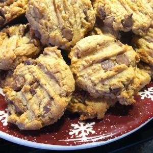 Peanut Butter Oatmeal Cookies from Mazola®_image