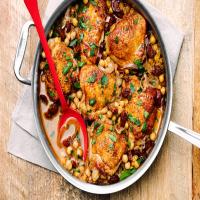 Red Wine-Braised Chicken with Chorizo and Chickpeas_image