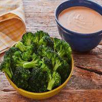 Blanched Broccoli and Cheese Dipping Sauce_image