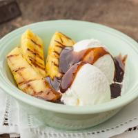 GRILLED PINEAPPLE WITH BOURBON SAUCE_image