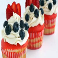 Flag Cupcakes with Vanilla Buttercream_image