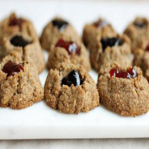 Thumbprint Cookies With Toasted Nuts and Whole Grains_image