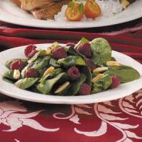 Spinach Salad with Almonds_image