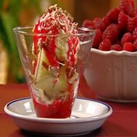 Grilled Pound Cake Sundaes with Raspberry Topping_image