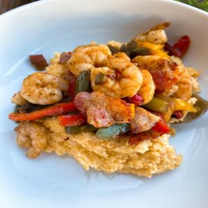 South of the Border Shrimp and Grits_image