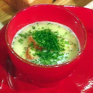 Garlic Lovers' Soup with Cheese and White Wine: Billomoise_image