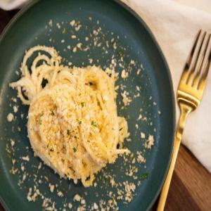 Whipped Ricotta Spaghetti with Garlic-Parmesan Breadcrumbs_image