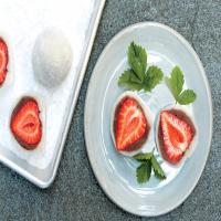 Mochi-Covered Strawberries_image