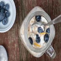 Overnight Blueberry-Honey-Lemon Oatmeal image