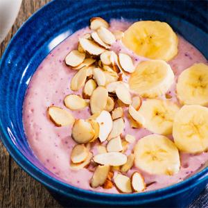 Almond and Mixed Berry Smoothie Bowl_image