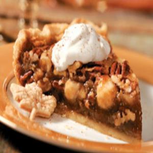 Triple Nut Thanksgiving Pie_image