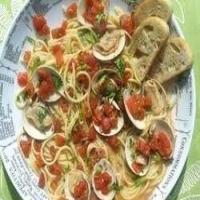 Spaghetti with Clams and Tomatoes_image