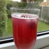 Raspberry Rosé Wine With Raspberry Ice Cubes_image