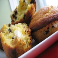 Surprise Chocolate Chip Muffins_image