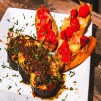 Grilled Eggplant with Spicy Garlic Sauce_image