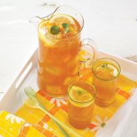 Touch-of-Mint Iced Tea image