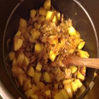Caramelized Onion and Potato Soup_image