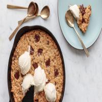 Chocolate-Chip Oat-Coconut Skillet Cookie_image