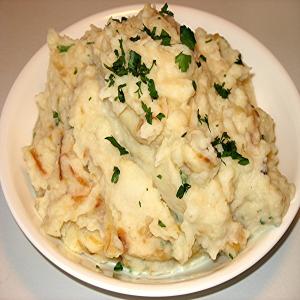 Mashed Potatoes With Caramelized Onions & Horseradish_image
