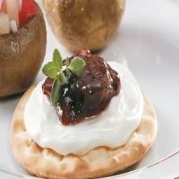 Spiced Cranberry Chutney Crackers_image