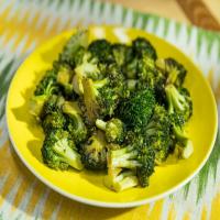 Broccoli with Oyster Sauce_image
